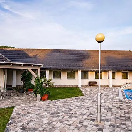 Szent Gyoergy-hegy Holiday home Hegymagas